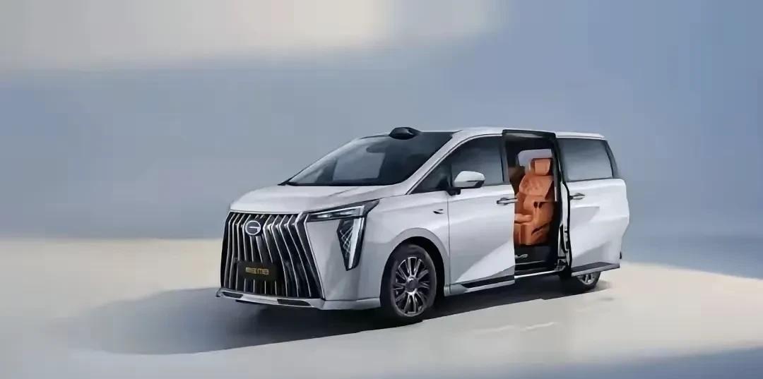 据说聪明人2025年都这样买车1、要面子—选BBA2、要舒服—选理想3、要