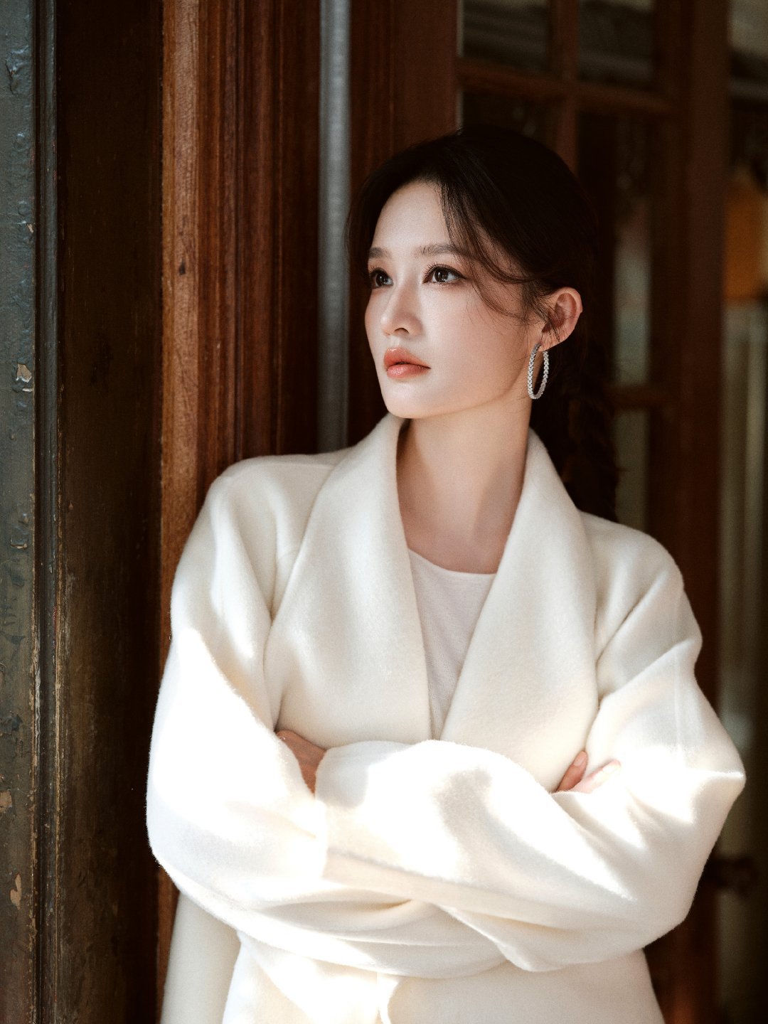 李沁什么时候原谅现偶今天的妆容是千金小姐期待一会的直播就能看见李沁了