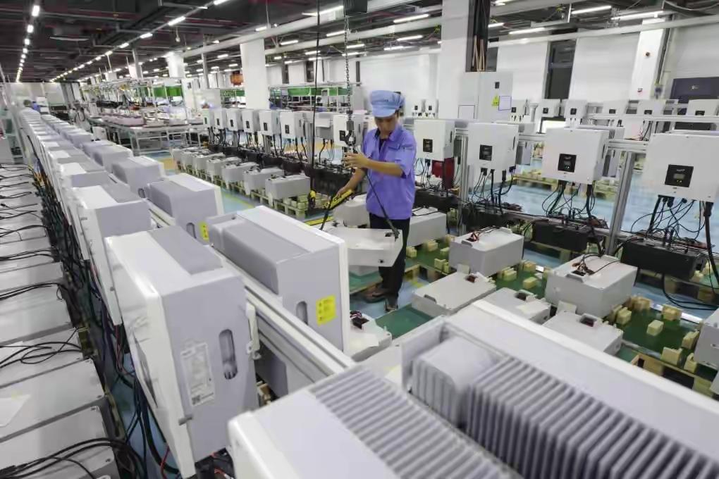 美国忙活一整年装的储能，还没中国两个月新增的多。2026年头两个月，19家中