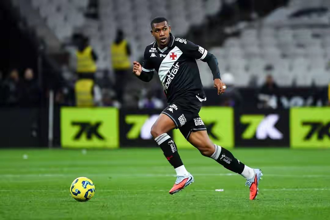 伯恩茅斯豪掷3500万欧元签下巴西新星拉扬，创俱乐部历史转会纪录