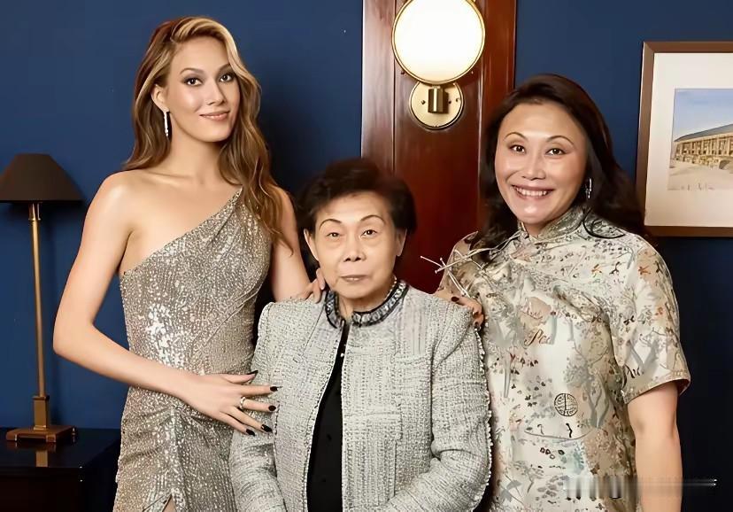 谷爱凌与刘美贤有本质上的区别。谷爱凌的外公谷振光是土生土长的上海人，外婆冯国珍是