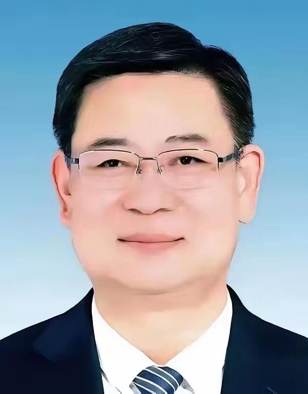 谷雨惊雷！青岛本土高官突然落马，33年仕途全毁，背后信号太强烈！谁能想到，谷