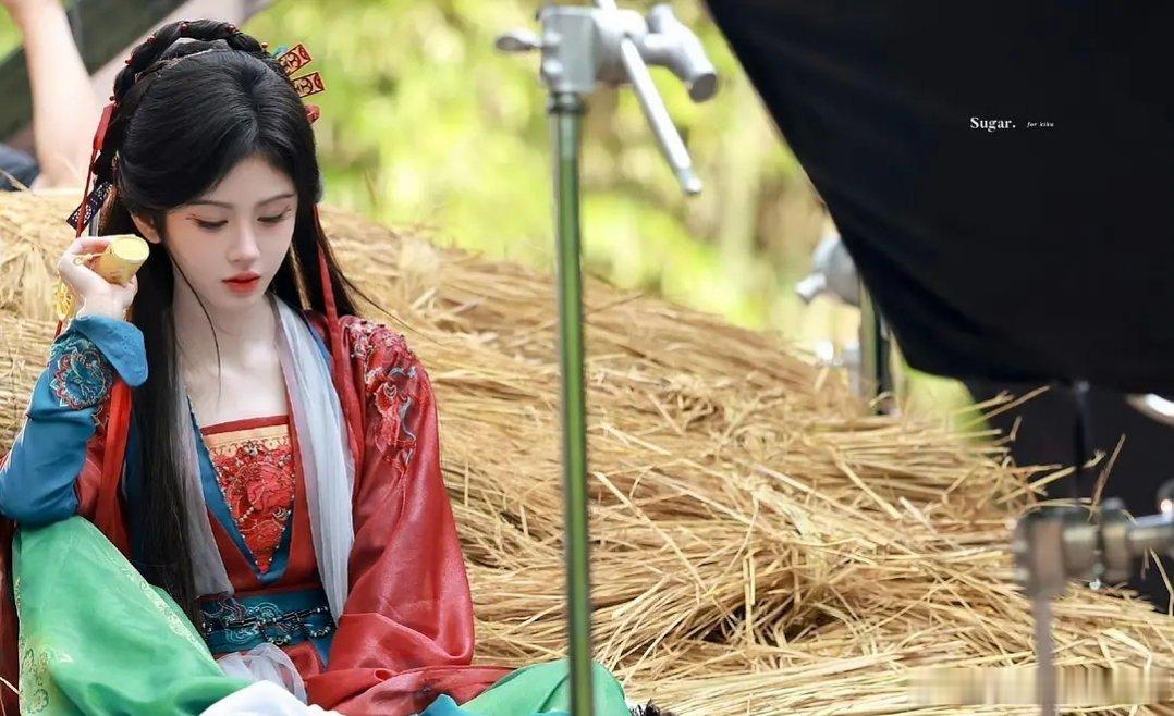 鞠婧祎什么时候能放下对高颅顶的执念…