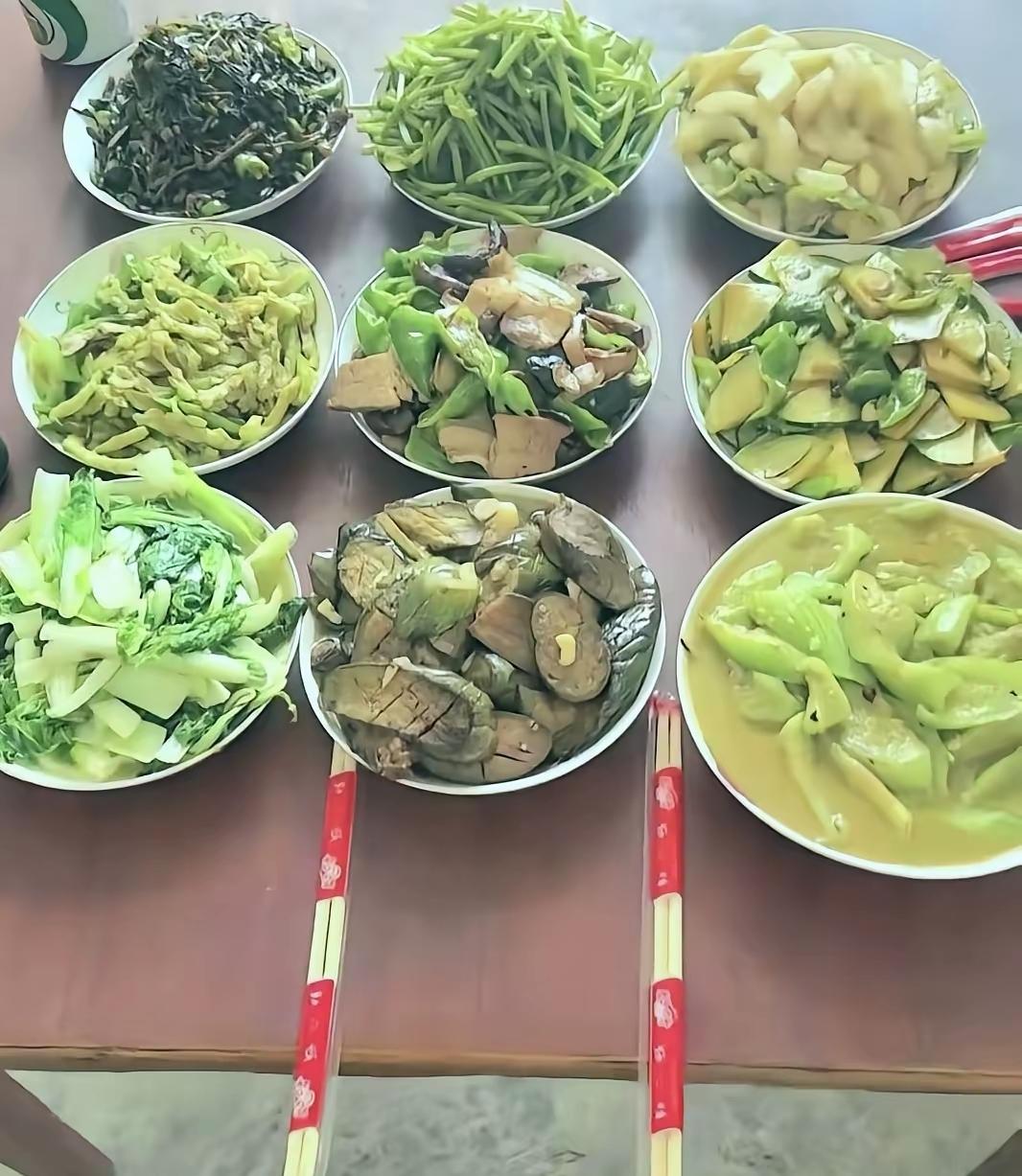 跑一天外卖回来就吃这个？