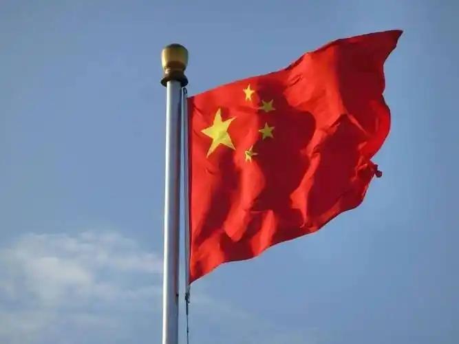 🌛中国最大的对手从来都不是美国，而是中国自身的门阀。门阀是祸乱之源，是颠覆