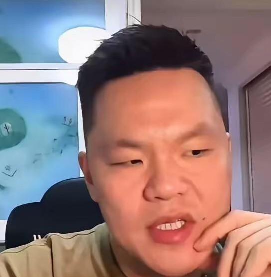 朱芳雨昨晚直播的时候和球迷说，俱乐部目前只确定了两名外援，第三外援还在评估当中！