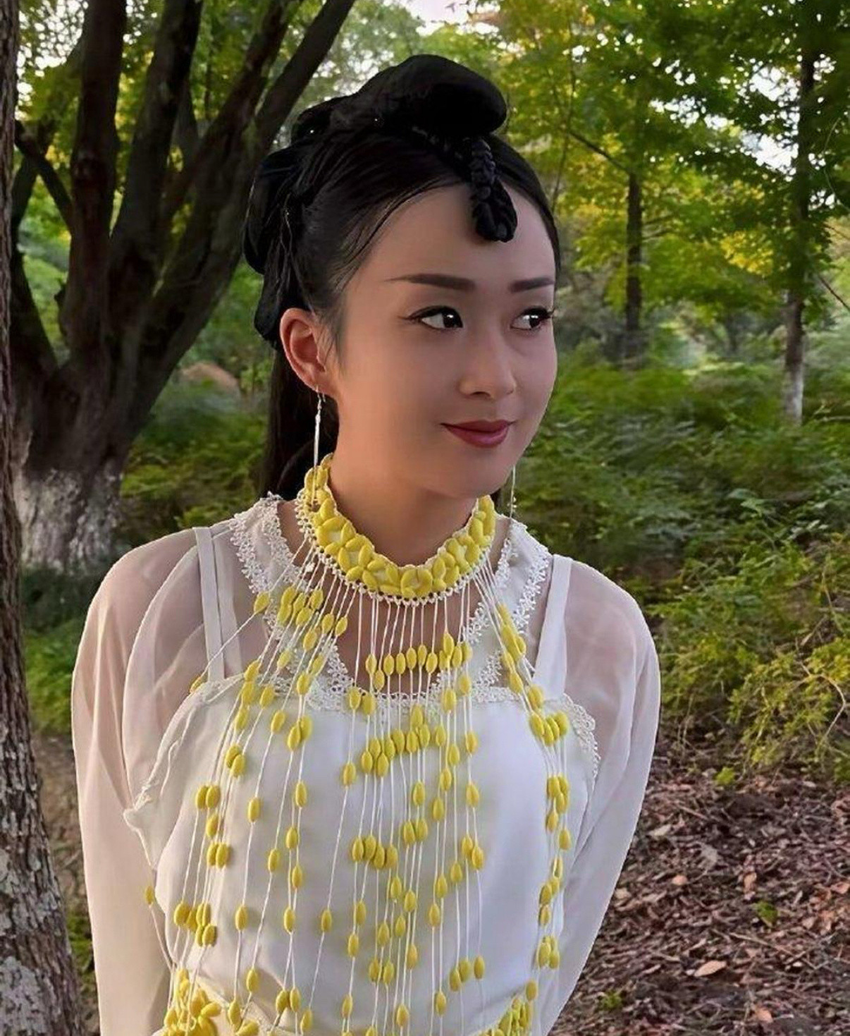 还好赵丽颖出道的早​​​
