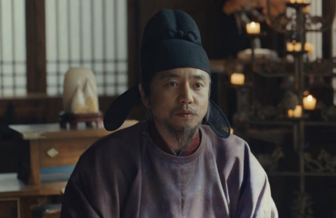 徐铉每次提到李煜都说：我们从嘉……，李煜十几岁的时候，就是徐铉带着。李煜投降