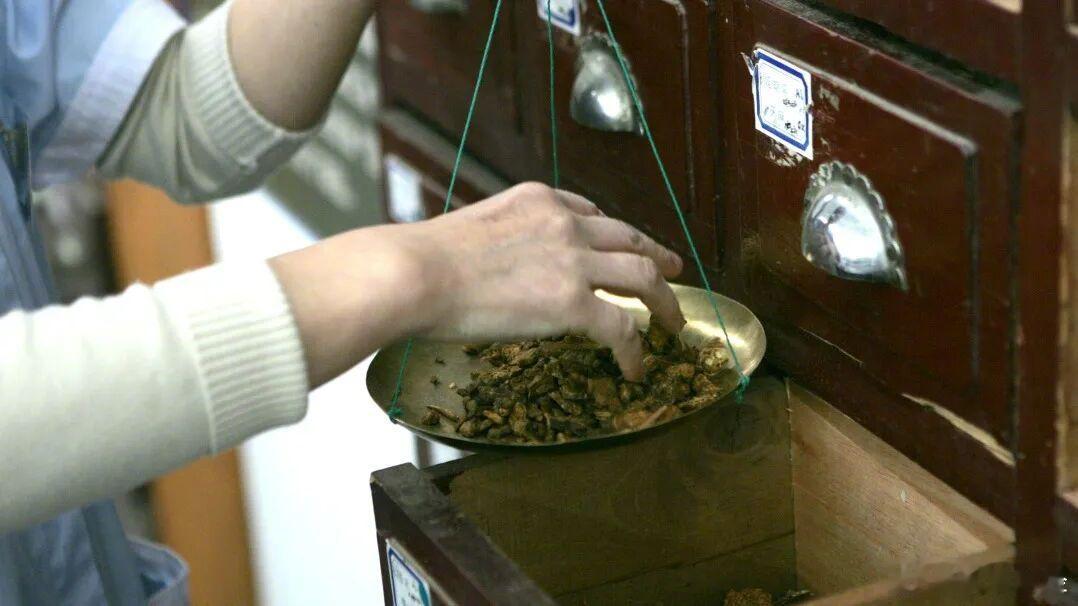 【大批中成药拟淘汰】距中成药生死线仅剩半年据21财经，距2026年7月1日仅剩