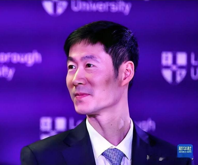 王励勤点名五人，彻底撕开国乒现状：女线、混双，才是如今最后的底牌。王励勤轻