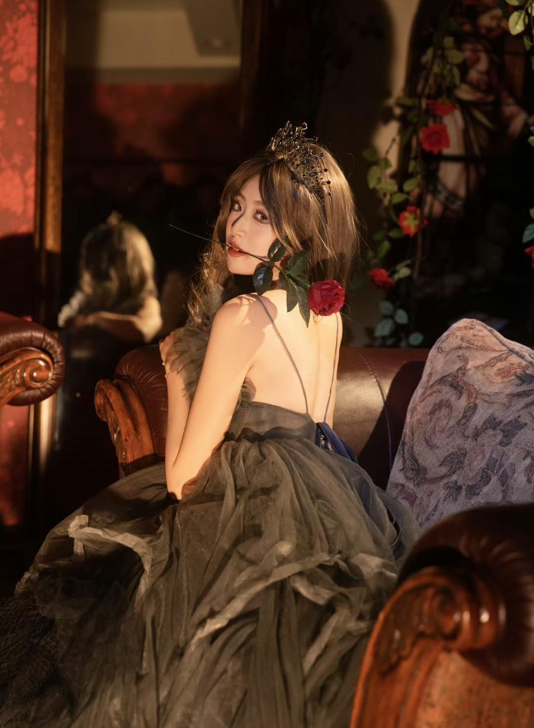 谁说娱乐圈学历不高的，丝芭这是招了个学霸下凡。刚出道的GNZ48预备生冯玉