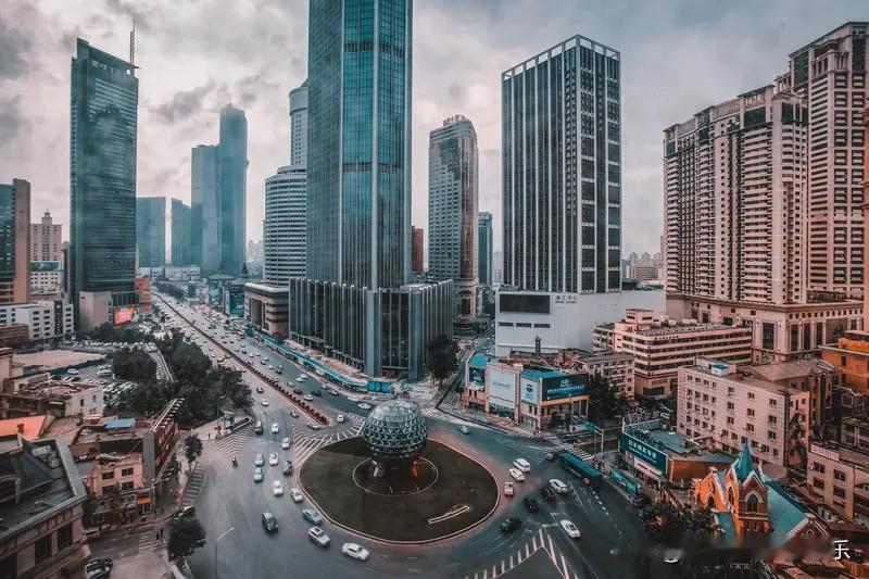 大连楼市现在还是在下跌当中。大连楼市从11月3日到11月24日，大连楼市的待售