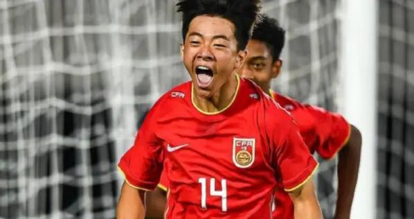 U16国足2-0逆转乌兹别克斯坦，迎战法国巴西科特迪瓦