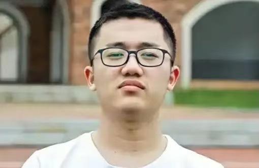 他放弃16岁神童光环，从北大退学复读！父母万分不解，同学也是议论纷纷，202