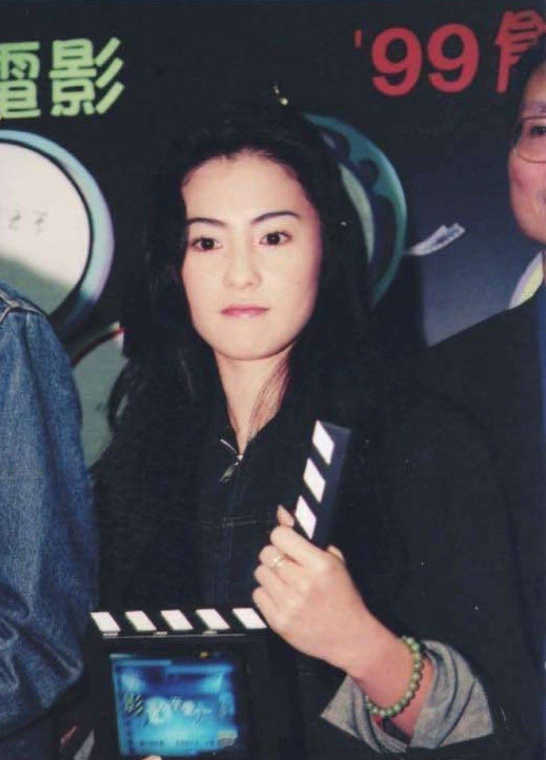 张柏芝出道时期扑面而来的新人美真好（永远值得珍藏的瞬间​​​