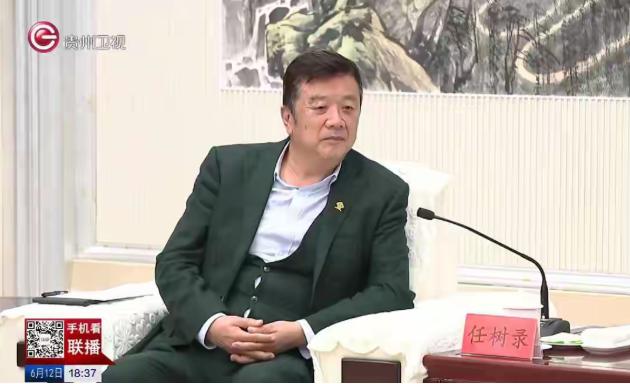没想到华为创始人任正非和自己的亲弟弟长得这么像啊，任老的亲弟弟任树录最近率队前往