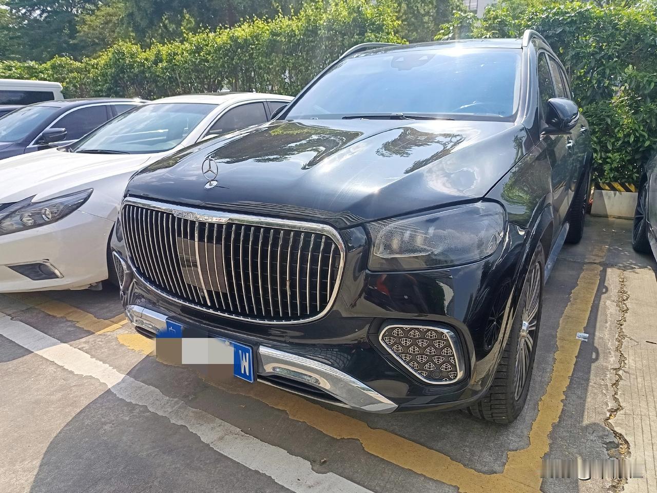 GLS480迈巴赫大灯进水4S报价更换大灯：30004元考虑到是迈巴赫