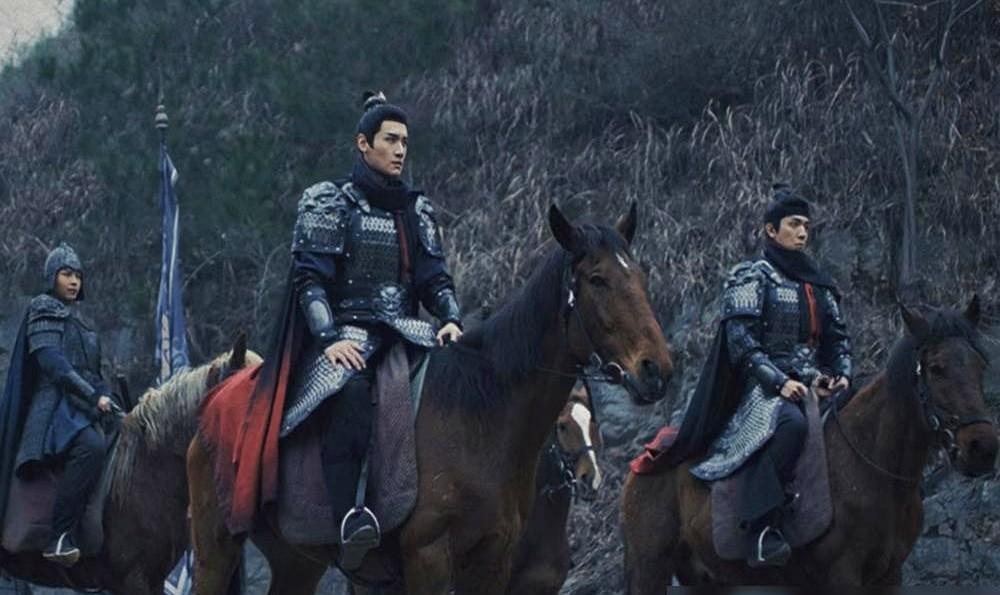 古偶圈现在卷成啥样了？男演员身高竟然成了“硬伤”！以前都虚报身高，现在高个子反而