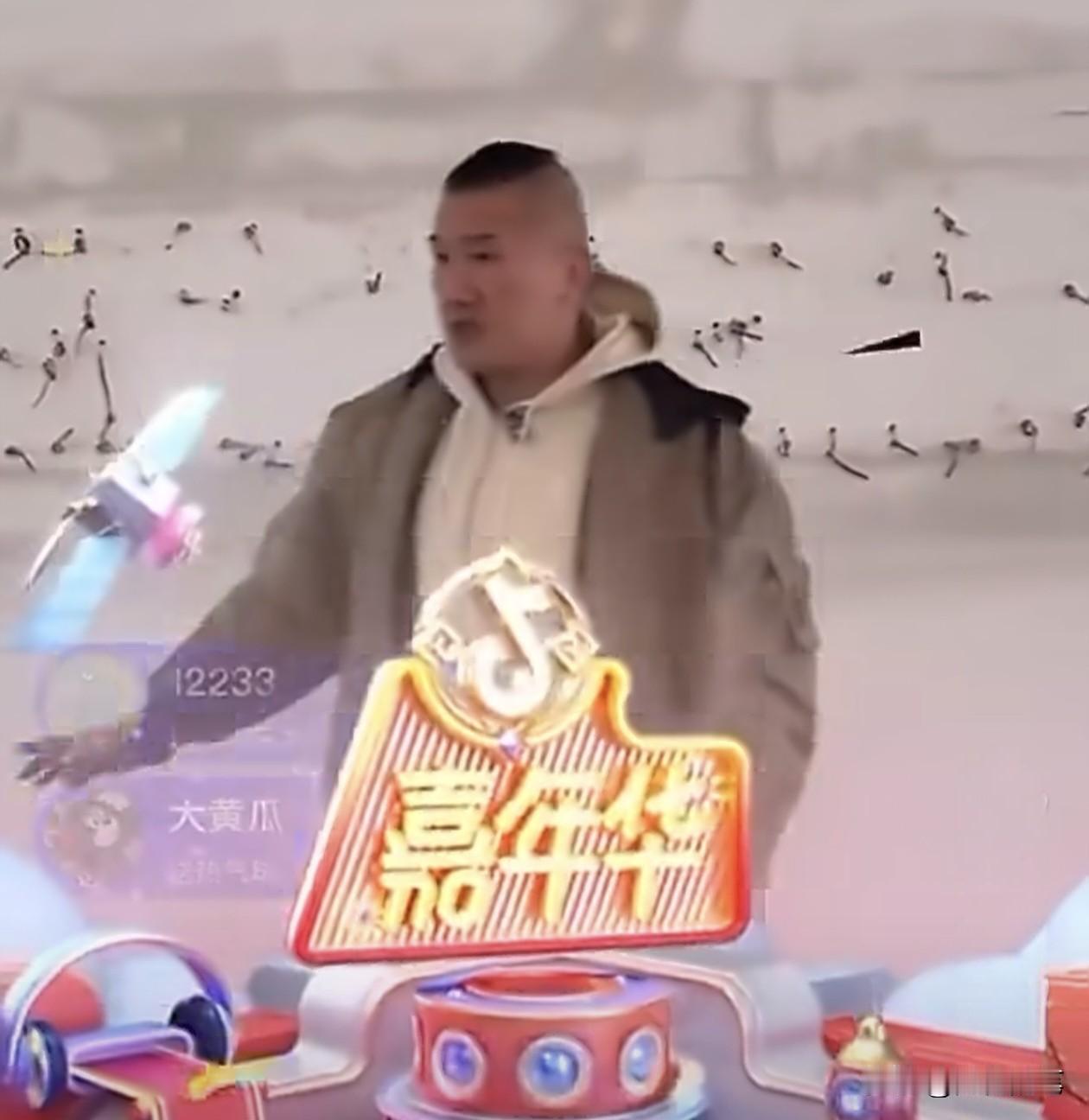 台湾馆长终于还是来大陆直播带货了，15日的试播已经让他大开眼界，礼物不停让他惊叹