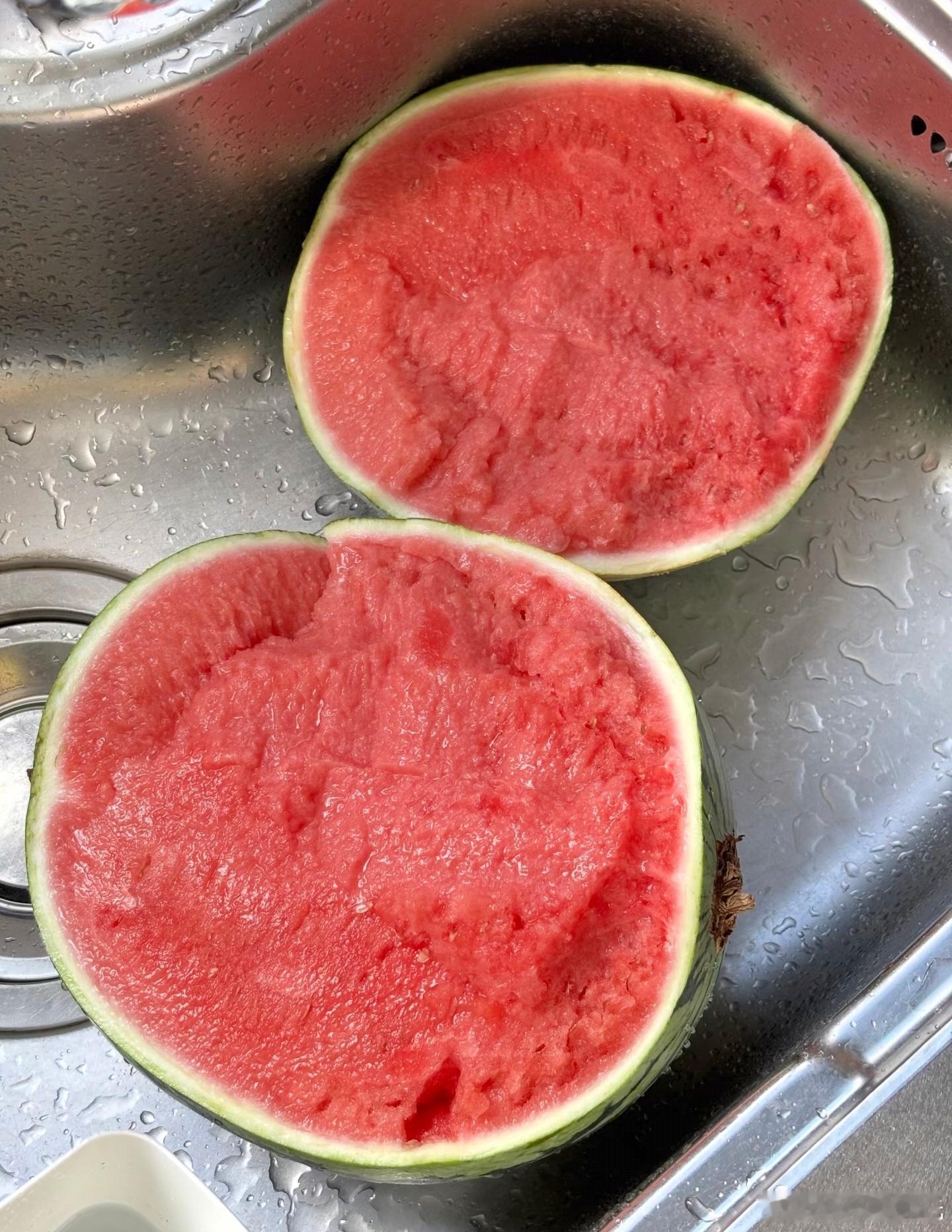 豆包帮挑的西瓜之前还真让豆包挑过西瓜，结果挑出来的又甜又红还没籽，妥妥的梦中情瓜