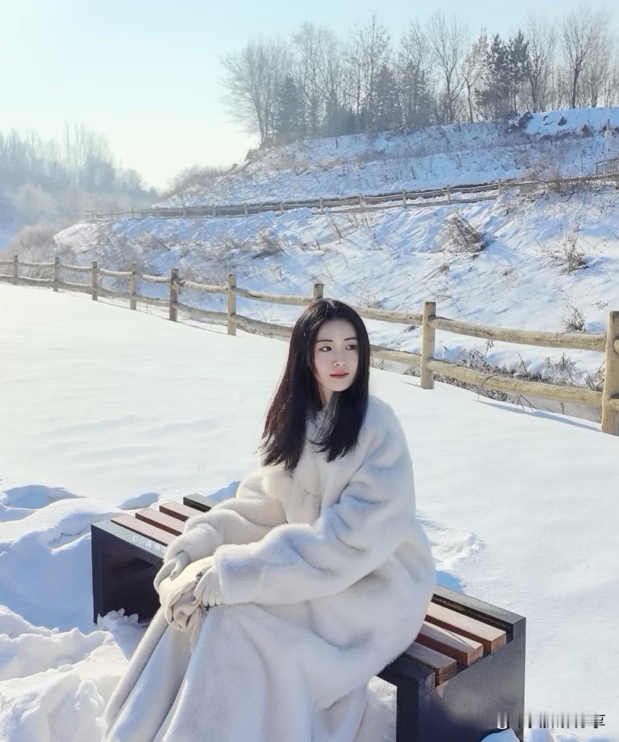 冰雪大世界人像摄影如何拍摄成熟女性的美感?如何拍好看裤装丽人有哪些日常又气质