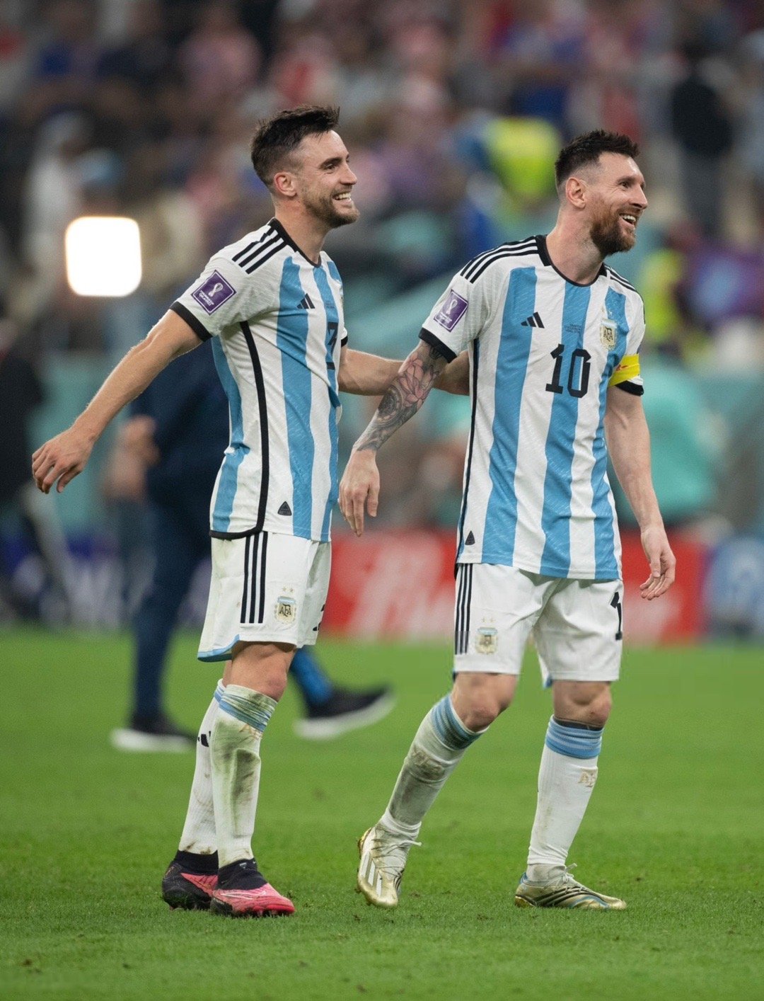 一组梅西夜访诺坎普的照片引发这么多联想吗？😆塔利亚菲科在采访中被问到梅西会在世