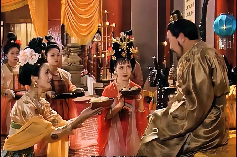 局势不过沸腾了几日，李显又回到了皇位上。风光背后，没人想到，这“复位”是美梦还是