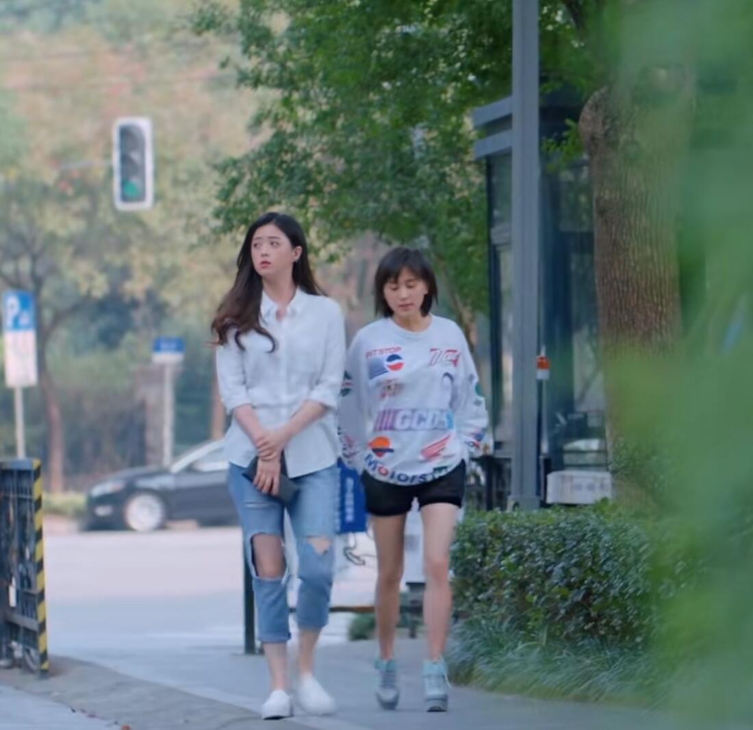 穿这么高的鞋，在蒋欣旁边还是感觉不太高