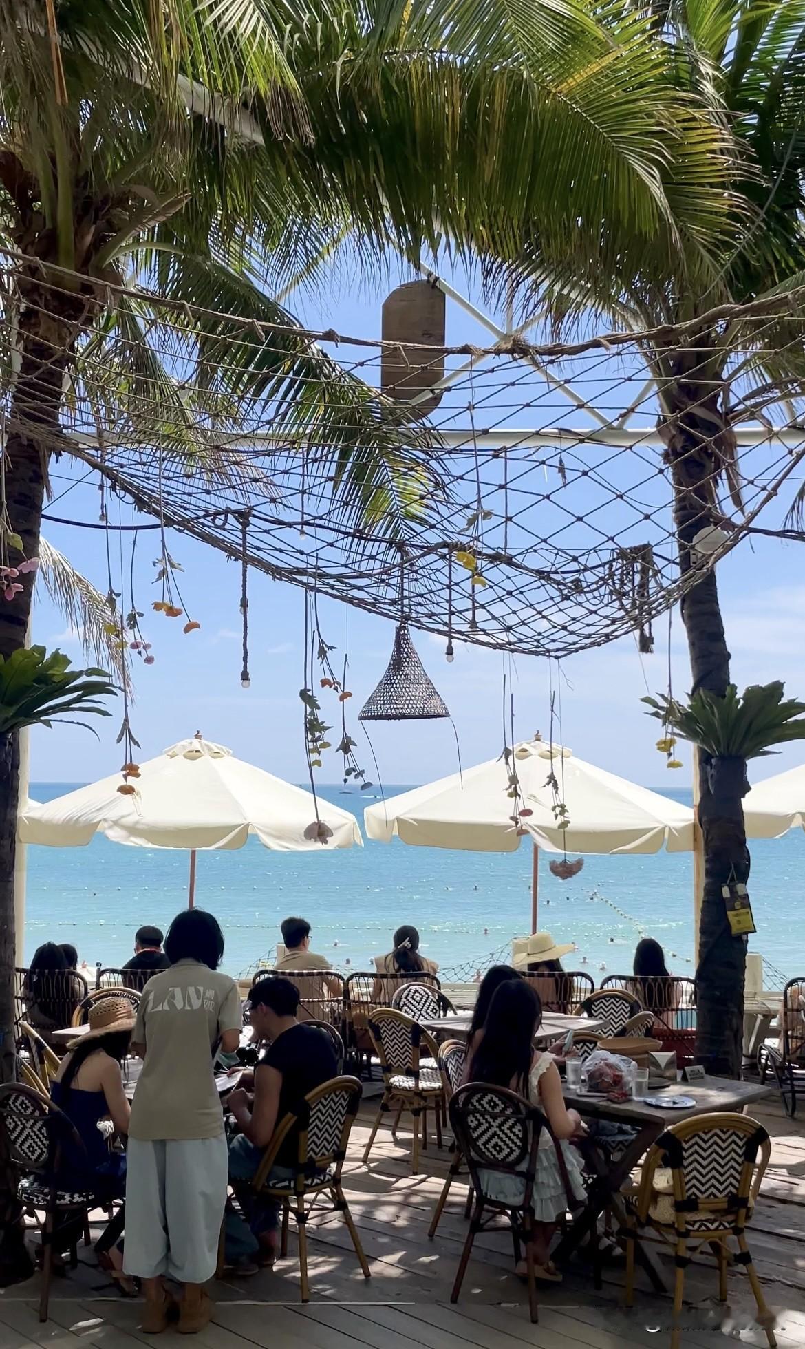 现在的自媒体跟网约车差不多了现在才想着进场汤渣都难喝到，18-23年各大平台为了