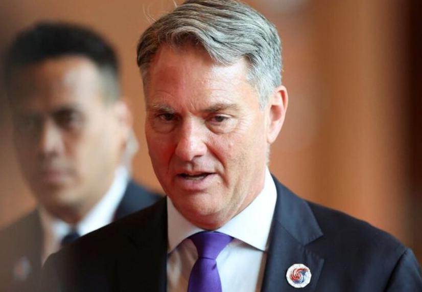 中日关系恶化之际，澳大利亚国防部长马尔斯直奔日本，要和日本防卫大臣小泉进次郎当面