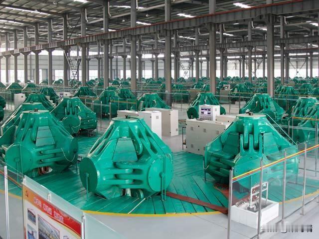 河南是中国乃至全球最大的培育钻石（人工合成钻石）生产基地，拥有庞大的超硬材料产业