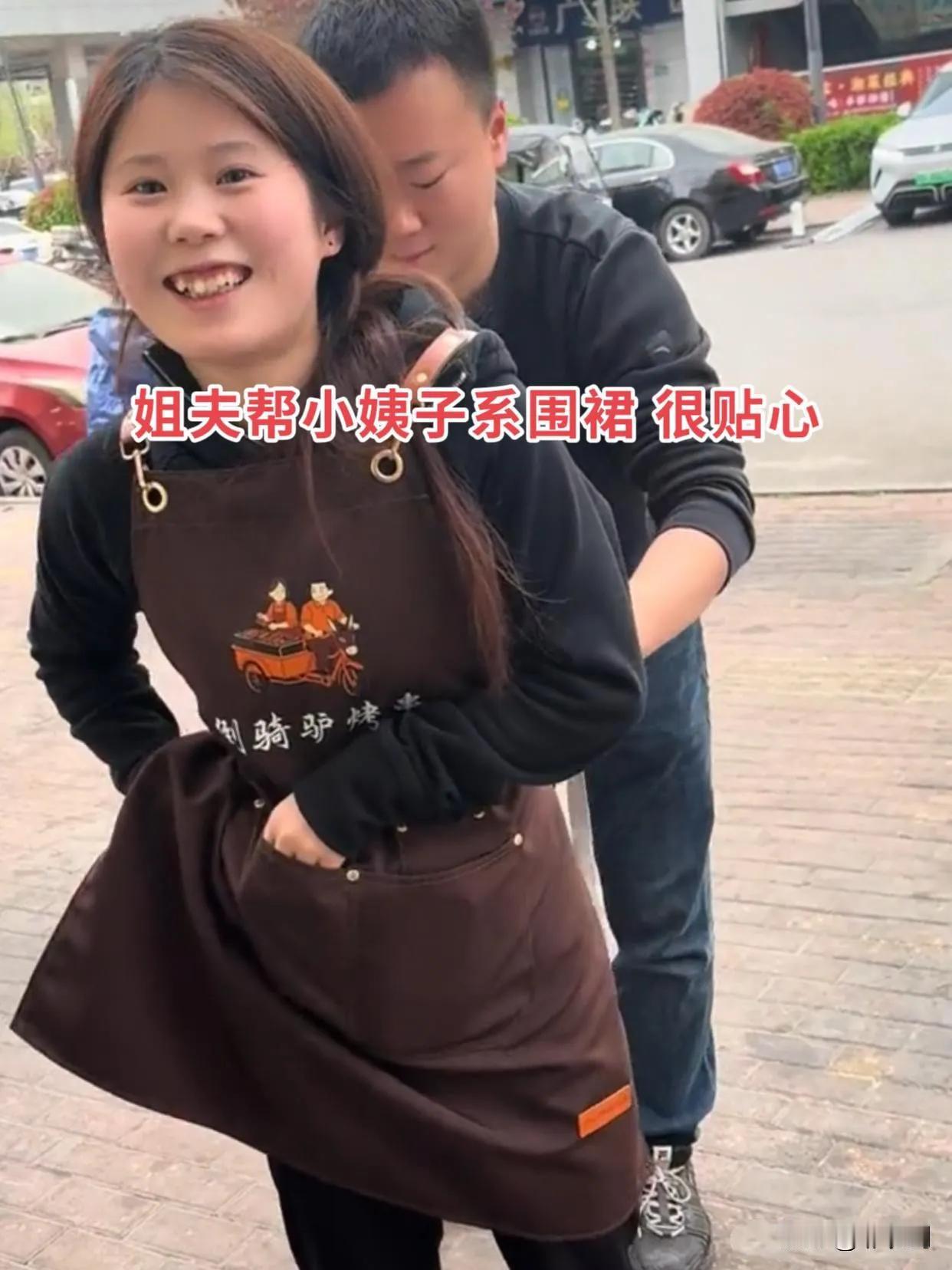 女子吃醋吃到自家妹妹头上。山东济宁。夫妻俩开个烧烤店，21岁的小姨子来帮忙干