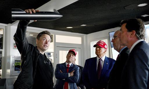 马斯克以为自己是世界首富，又掌握着美国的制造业和舆论的命脉，“没有他，美国军方就