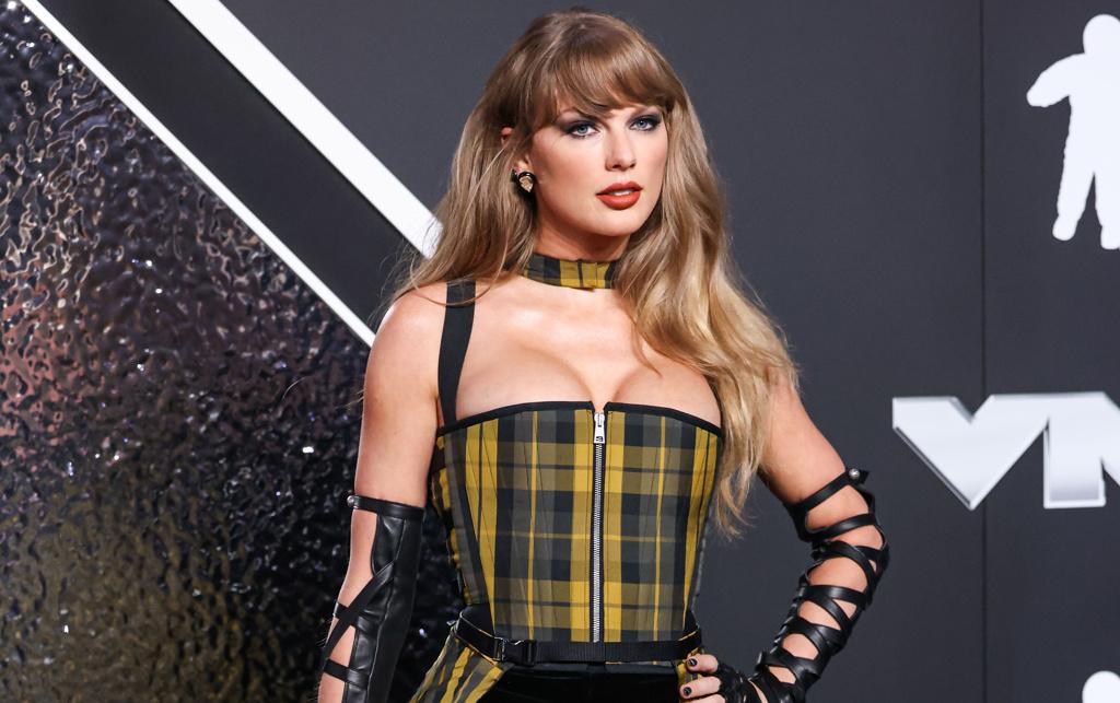 【亿元奖金的温度与算盘：泰勒的慷慨与精明】泰勒·斯威夫特为“时