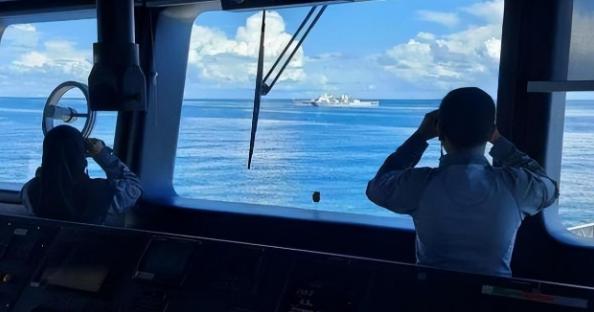 这一次，轮到中方出手，12000吨级“巨兽”进入南海深处！根据海外海事监测机