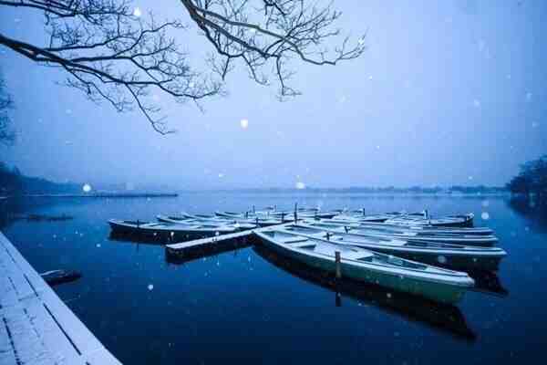 杭州，一下雪就成了画卷中的仙境！杭州下雪了杭州旅行