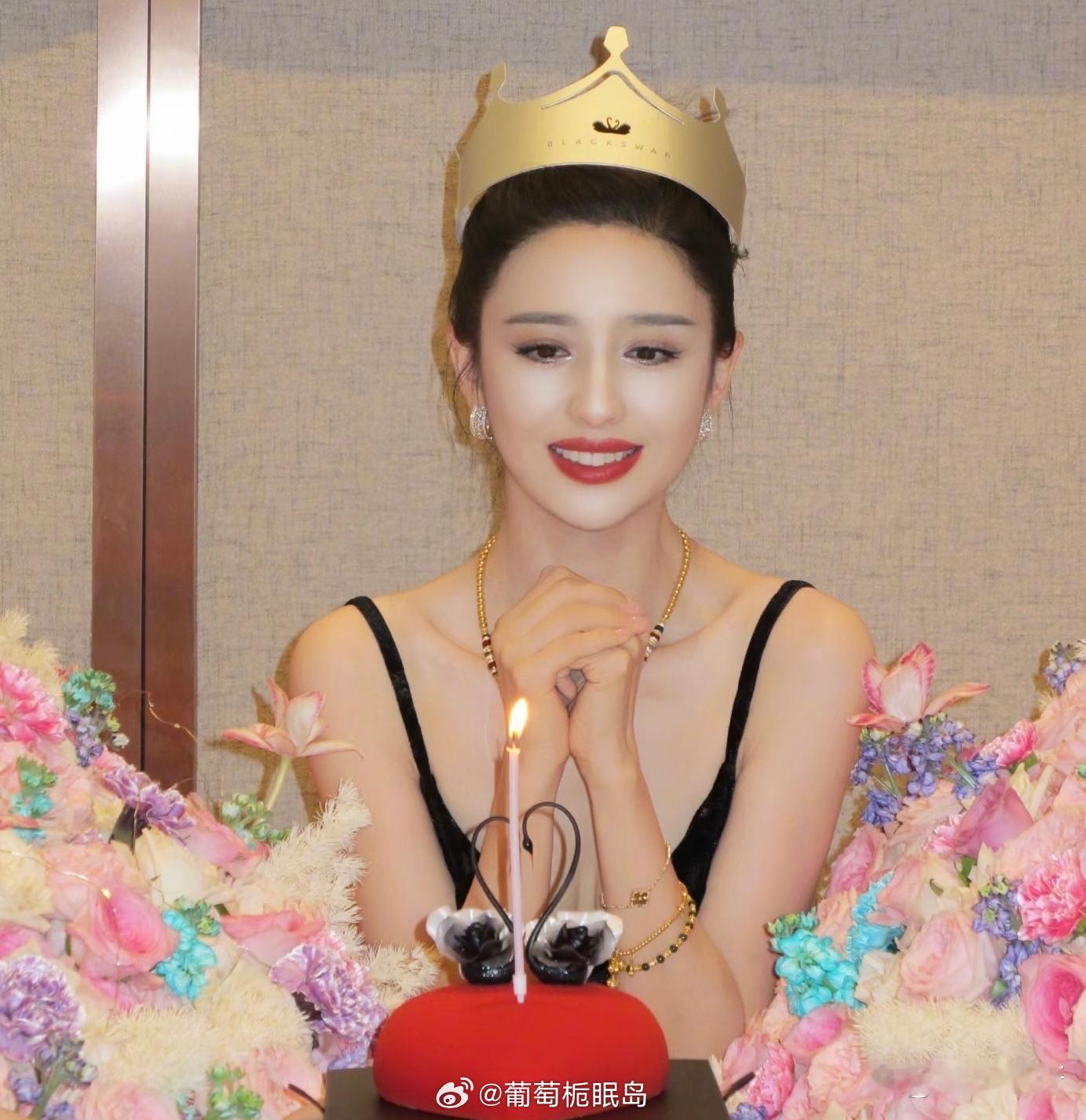陈思诚这是在干什么呀？明明都已经离婚了，却雷打不动准时卡点发文庆生，不知道的还以