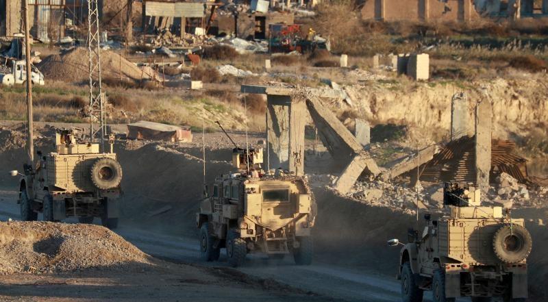 美军全面撤出叙利亚刚满十天，大马士革的审判台就搭好了。4月26日，朱拉尼政府首次