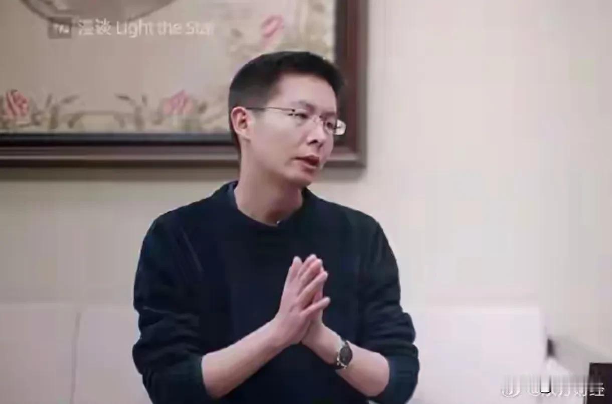 王兴兴透露机器人技术接近10岁孩子的水平，对于10岁孩子来说，端茶倒水，陪人聊天