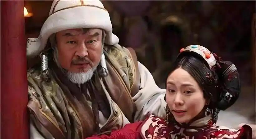 成吉思汗有一特殊癖好，让当时的女子无法忍受，不少因此自杀成吉思汗，这位威名赫赫