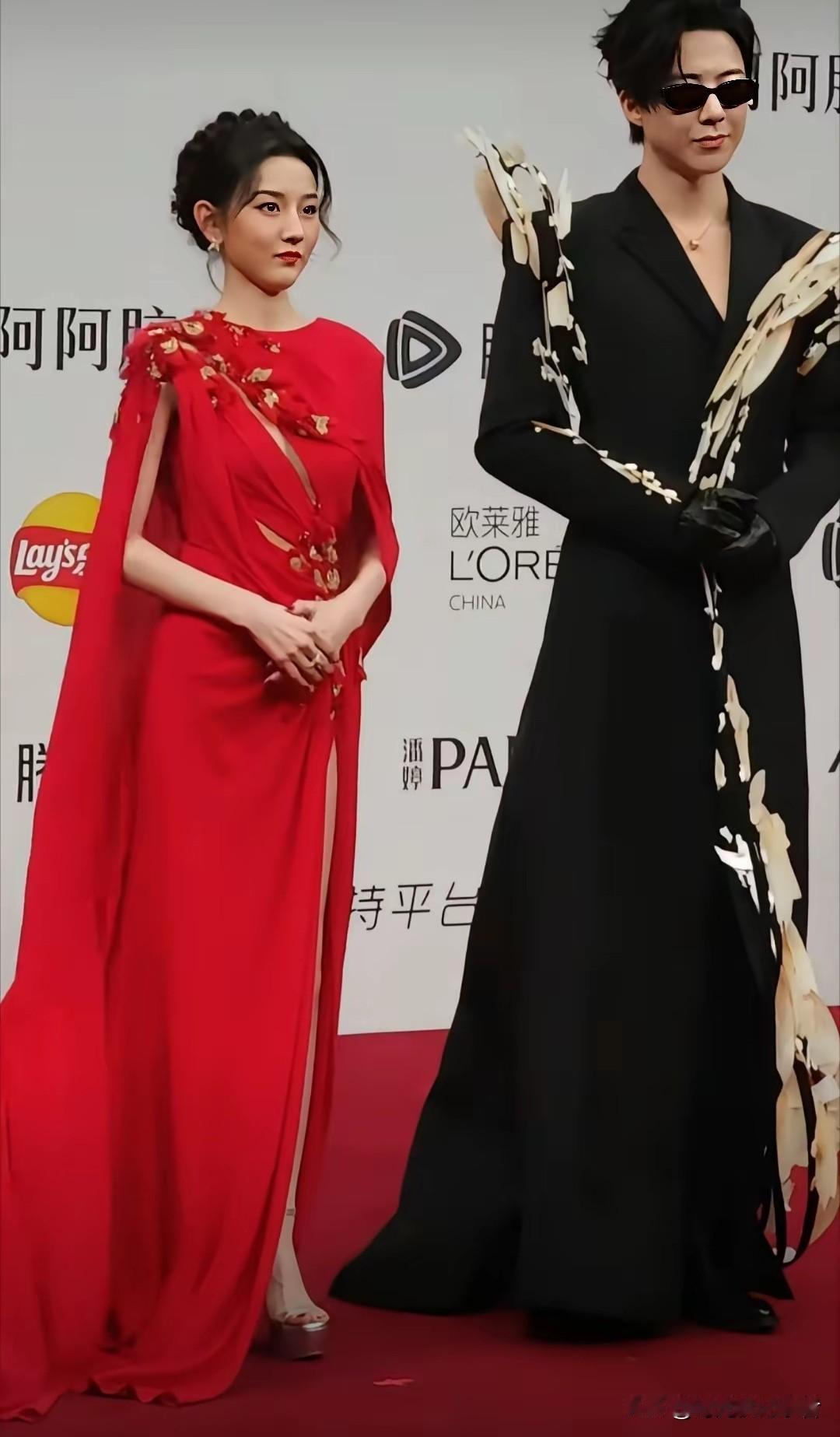 宋祖儿和刘宇宁怎么一点也不熟的感觉，两个人可是合作过《折腰》的，时隔这么久一起出