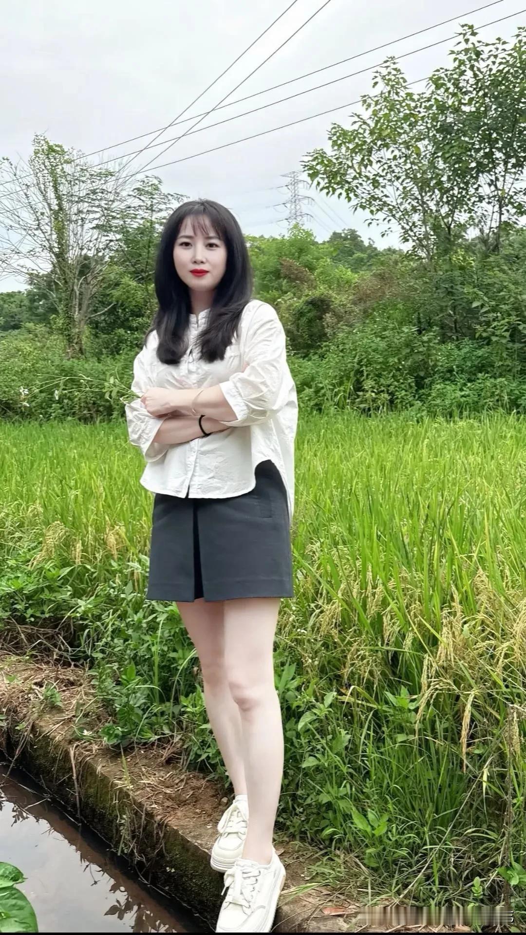 过去总想着明天会更好，现在只想把握住今天