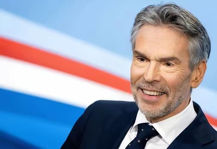 都以为稀土管制能按住荷兰，没想到人家反手就把中低端DUV光刻机也禁了，连老设备维