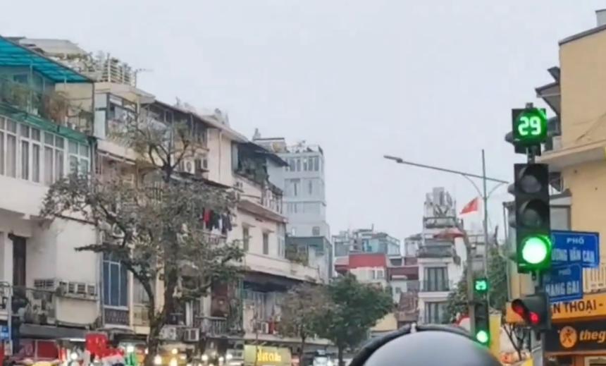 越南这个国家吧，对中国是又爱又恨又怕，总之就是很拧巴。不过，就我个人的感触来