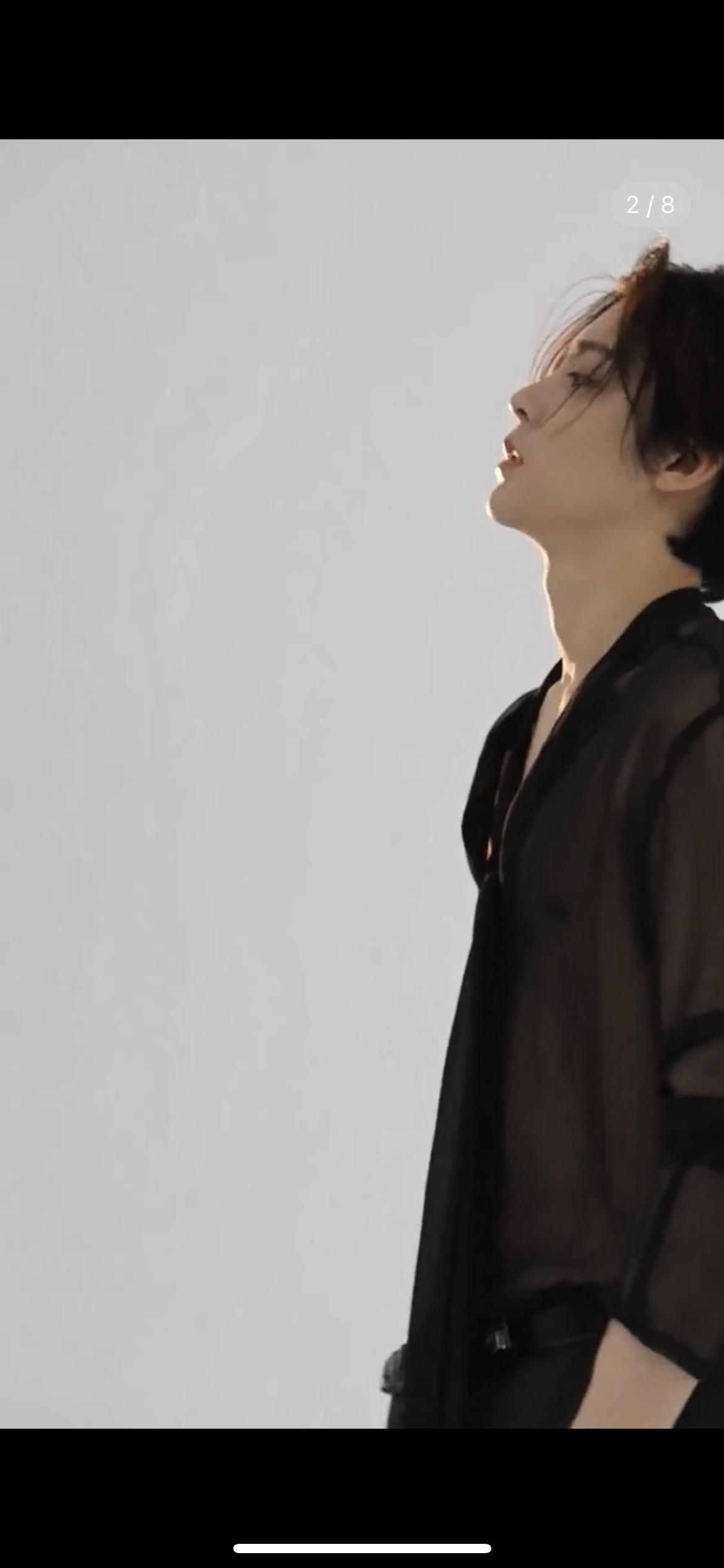 侯明昊怎么那么喜欢透视装，和郭敬明合作的后遗症吗？