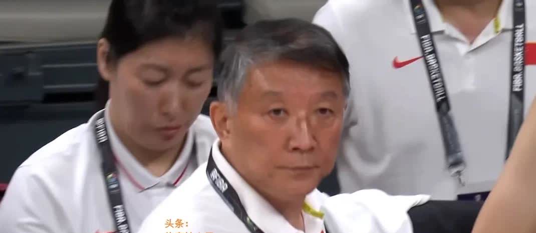 火药味十足！中国女篮主教练宫鲁鸣，与日本女篮主教练隔空喊话，谁能笑到最后？女
