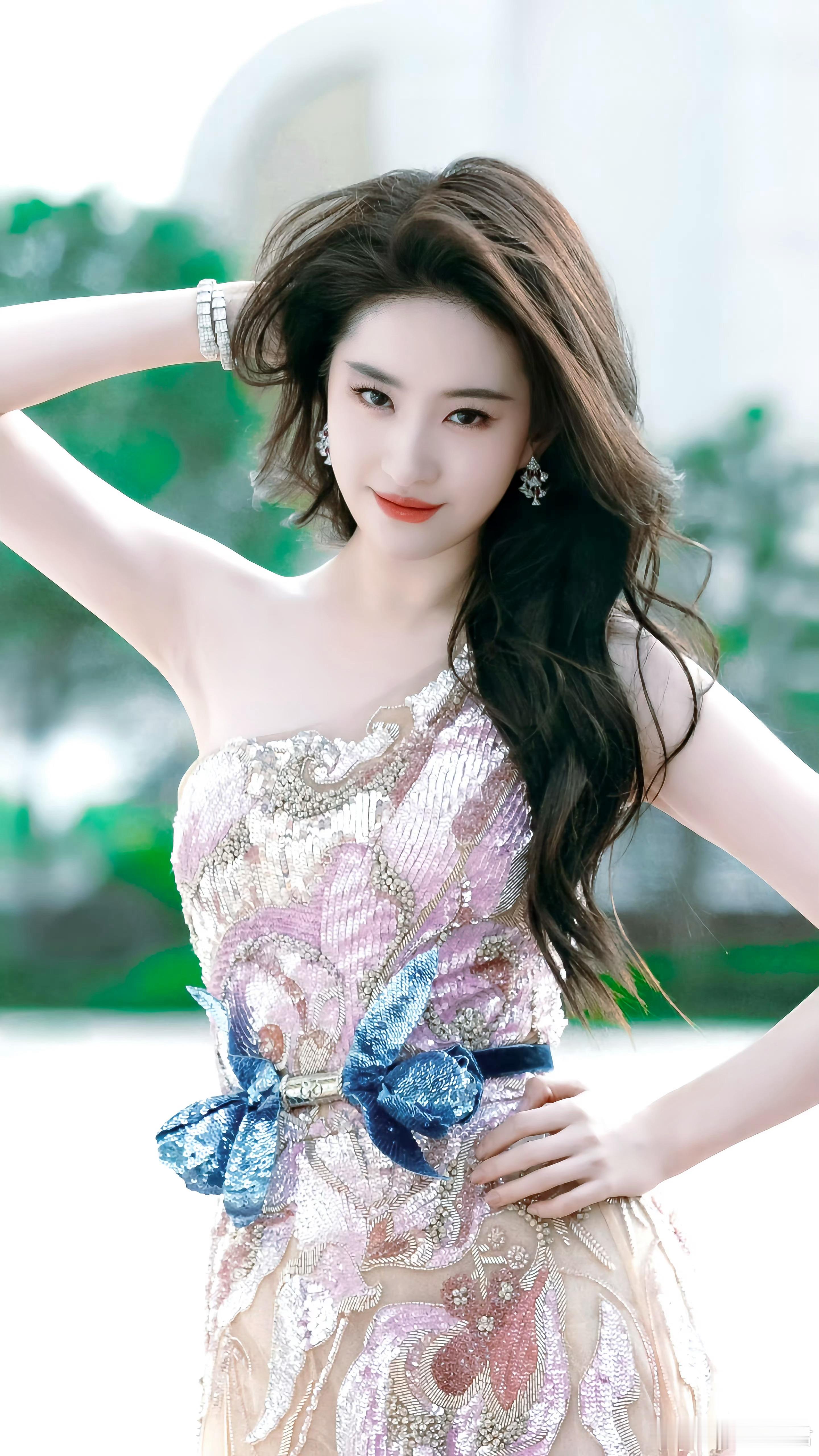 刘亦菲刘亦菲澳门国际电影节礼服👗刘亦菲​​​
