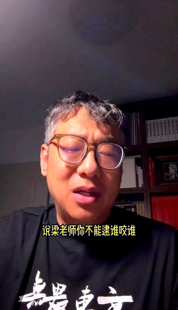 一个人，26年，写了8000多首歌。这事儿是歌手马健涛，最近上节目，被乐评