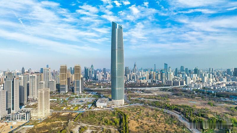 5万亿的“圈”怎么画圆？武汉这次动真格了！武汉不再独自“冒尖”，五大城市