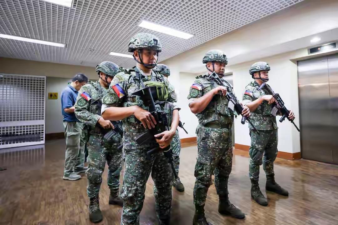 抓捕杜特尔特心腹失败，菲军方介入，菲律宾总统小马斯科功败垂成！菲律宾武装部队13